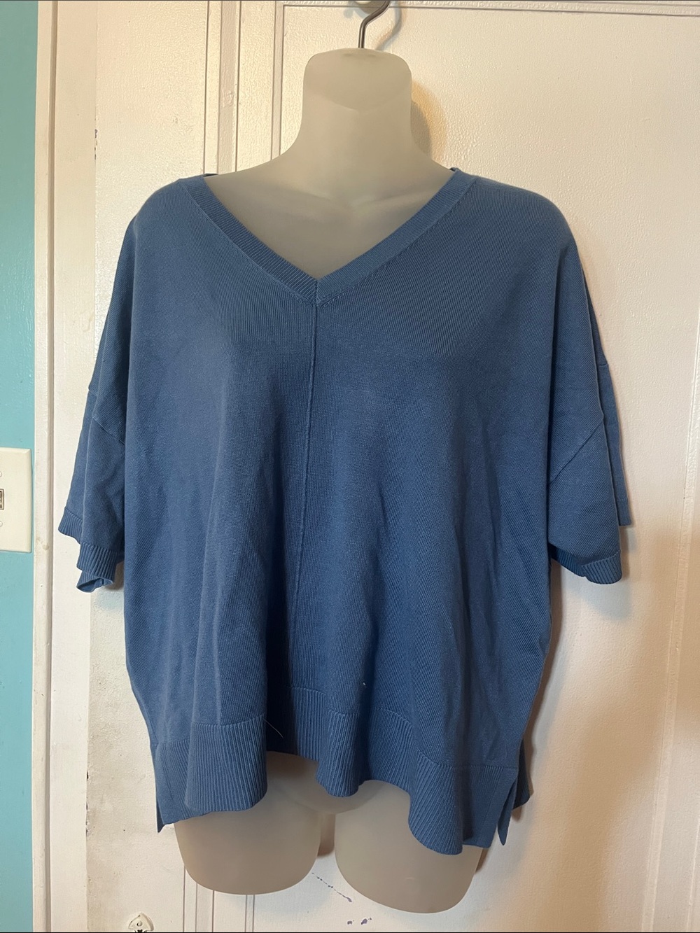 Melissa Paige Relaxed V-Neck Short Sleeve Top in Blue NWT 2X